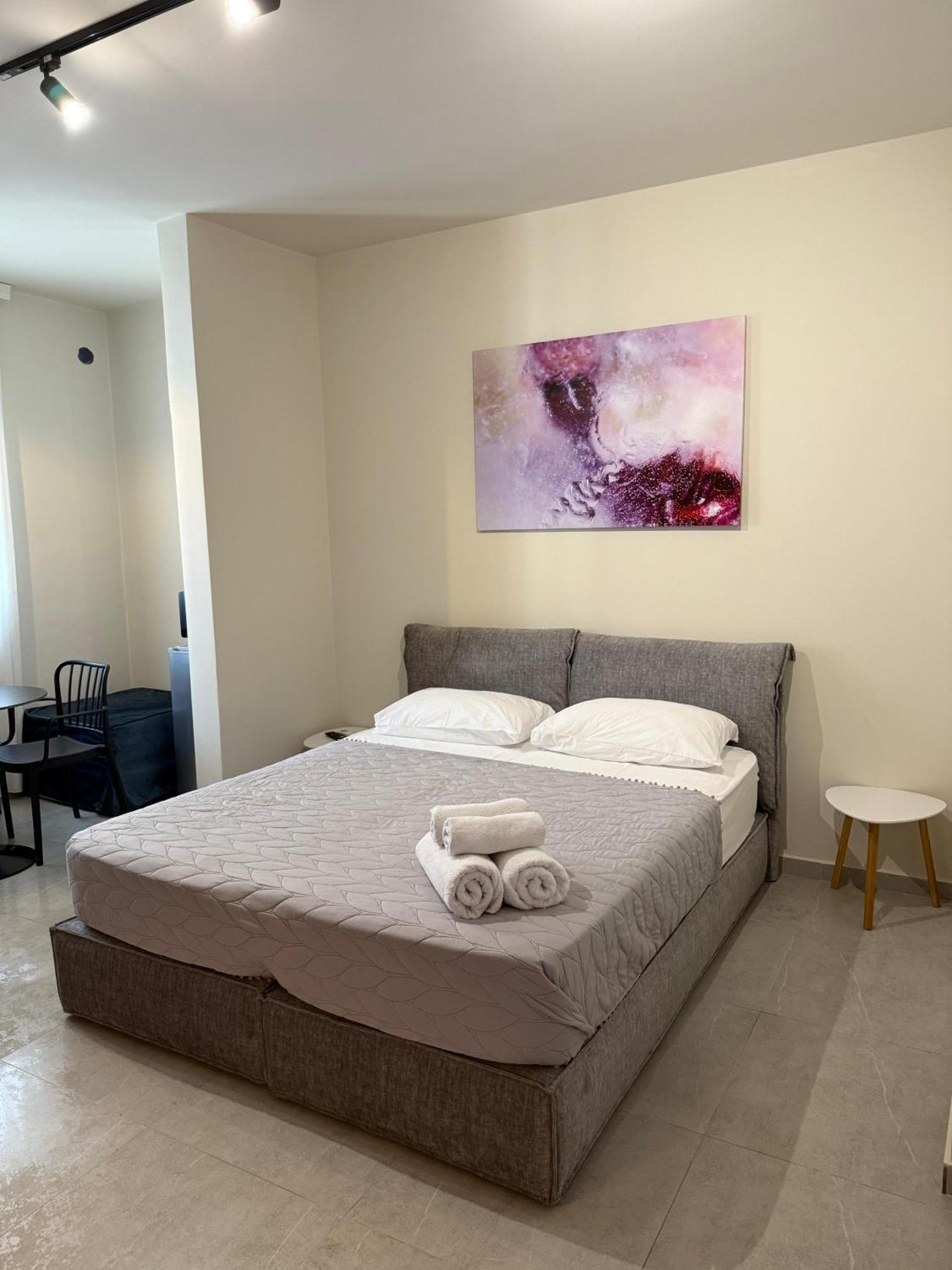 Stay-Five Rooms & Apartments Szkodra Zewnętrze zdjęcie
