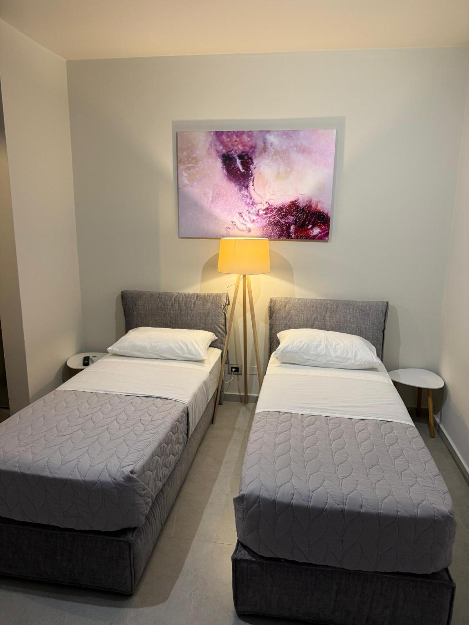 Stay-Five Rooms & Apartments Szkodra Zewnętrze zdjęcie
