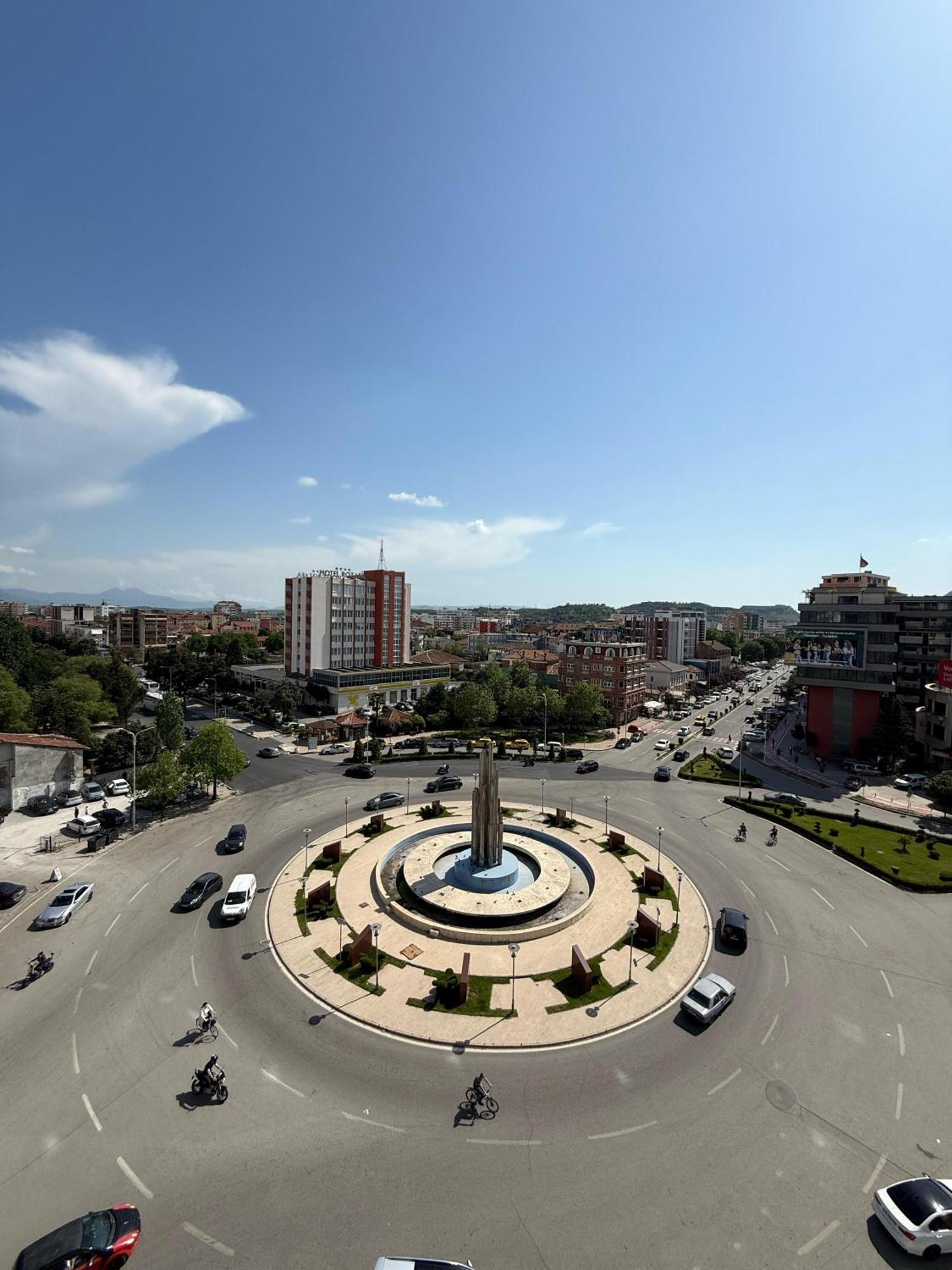 Stay-Five Rooms & Apartments Szkodra Zewnętrze zdjęcie