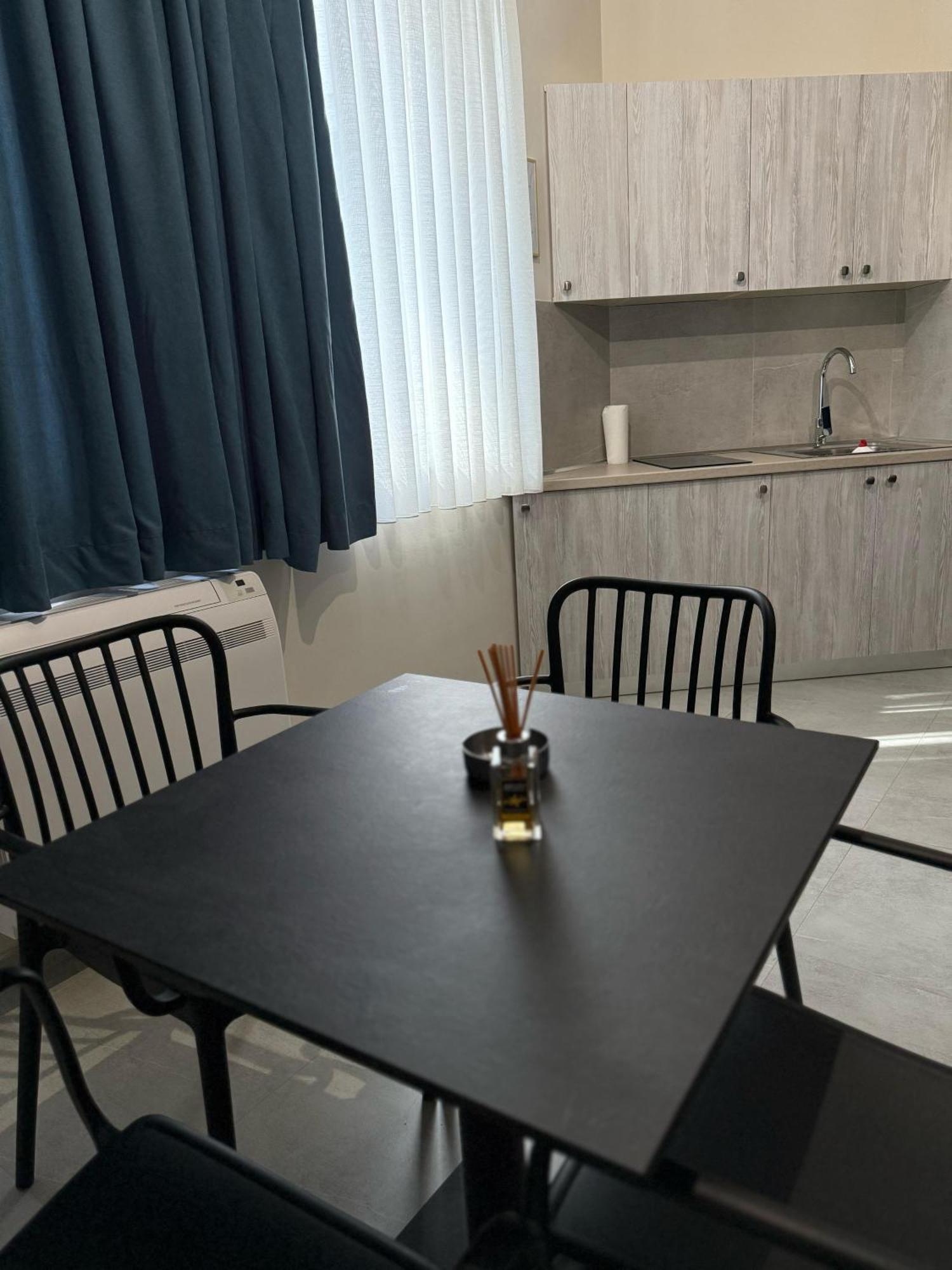 Stay-Five Rooms & Apartments Szkodra Zewnętrze zdjęcie