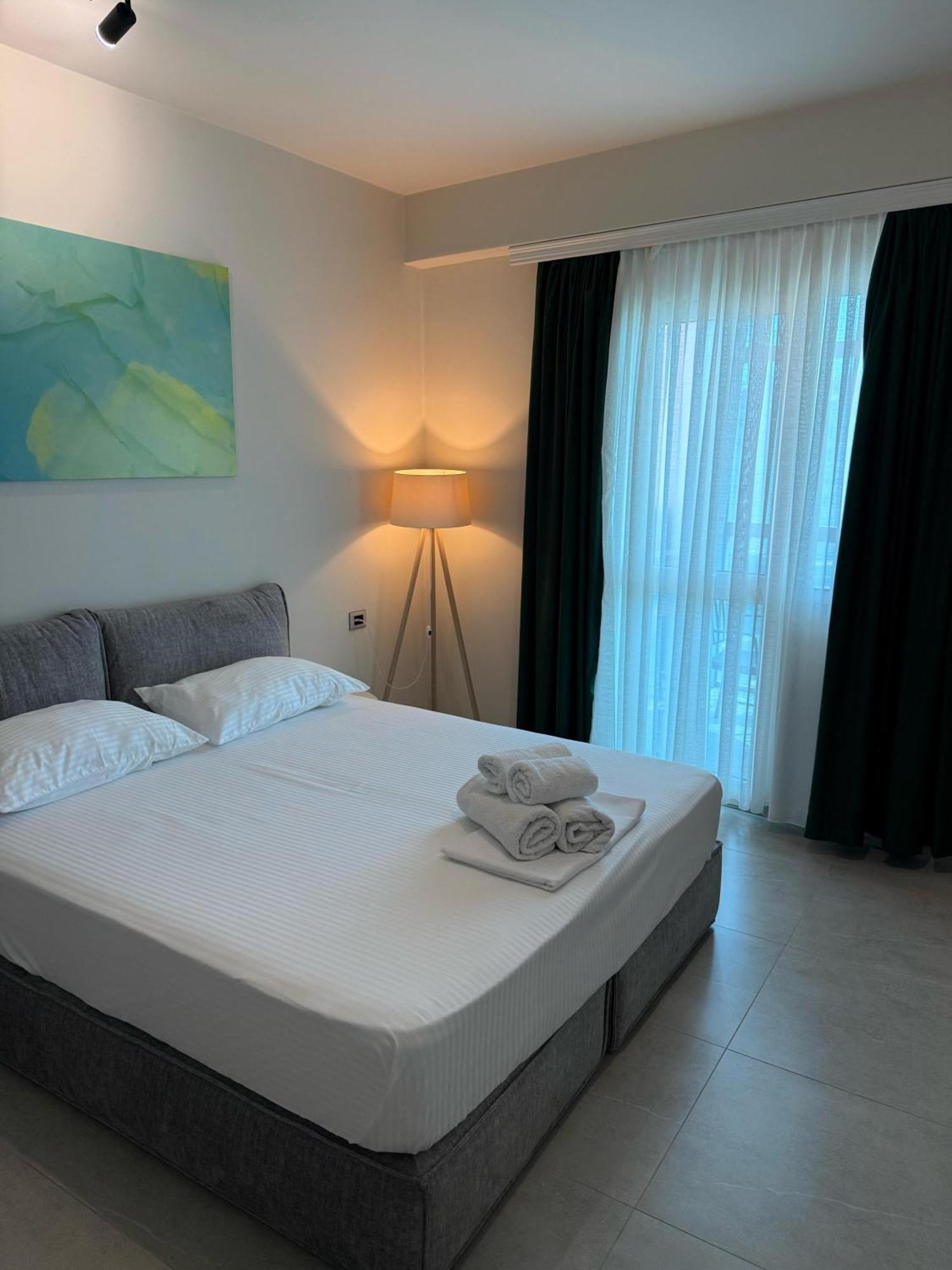 Stay-Five Rooms & Apartments Szkodra Zewnętrze zdjęcie